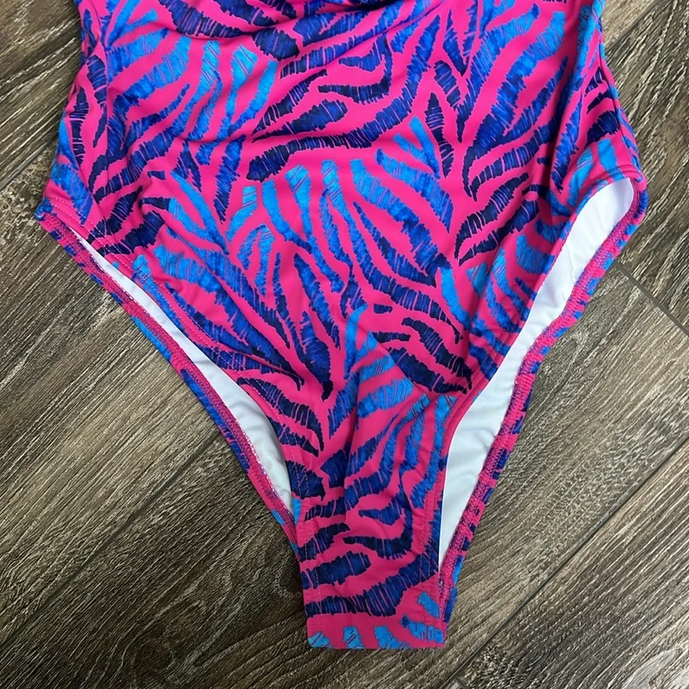 Swimsuit - Picture 8 of 14